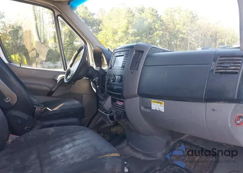 2014 Mercedes-Benz Sprinter 2500 Normal Roof from USA, damaged, VIN WD3PE7CCXE5816989